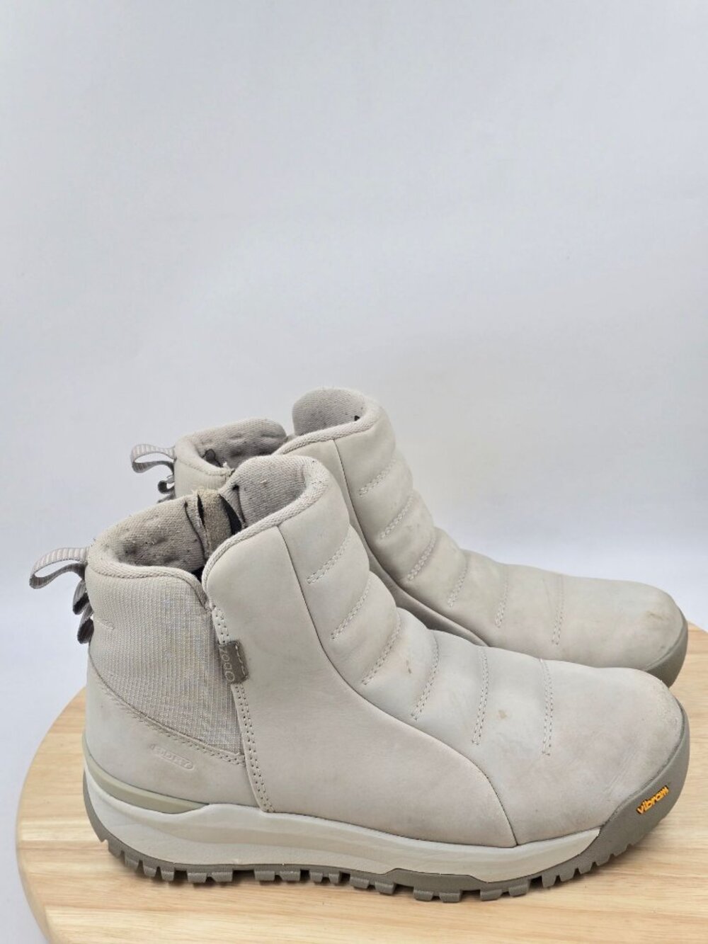 Oboz Women's Sphinx Pull-on Insulated B-DRY Winter boots sz 8.5